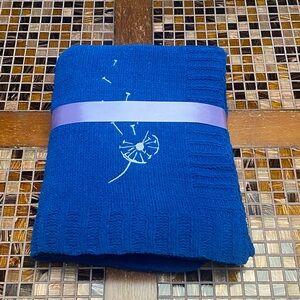 Disney Princess Beauty and the Beast Knit Blanket